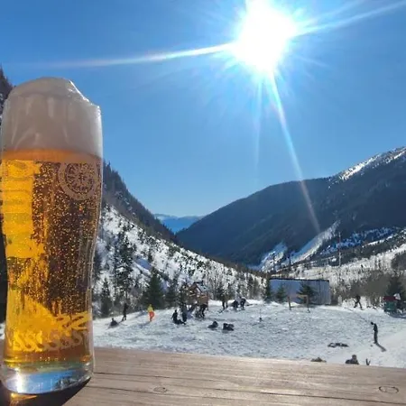 Chalupka Janosikove Diery * Terchová