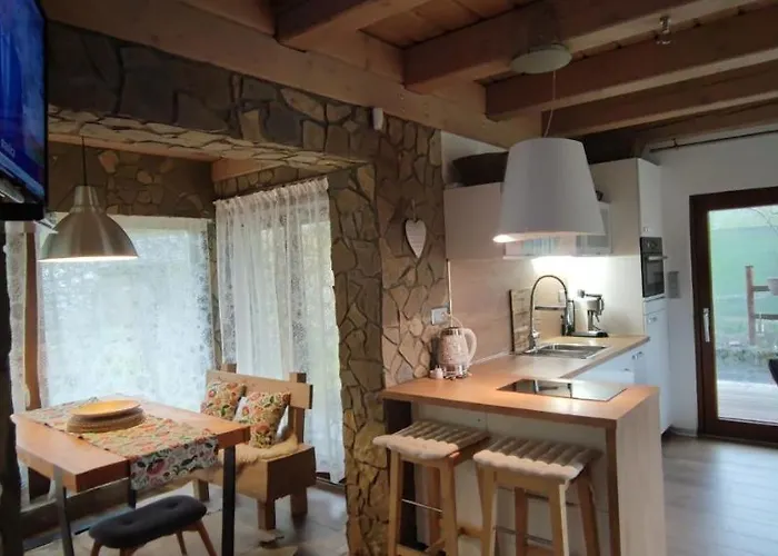 Chalúpka Jánošikove Diery Casa de Férias *