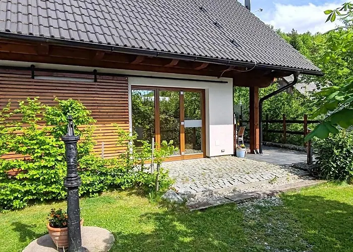 Chalúpka Jánošikove Diery * Terchová